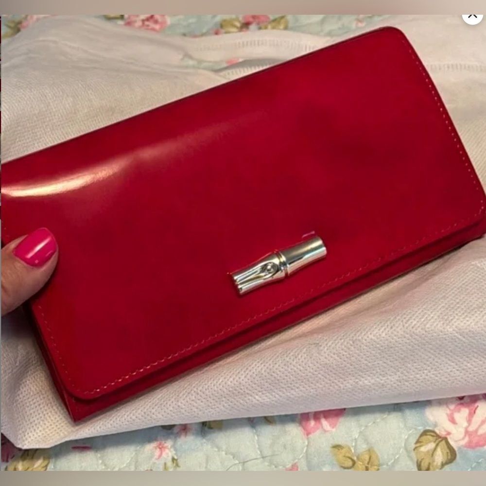 🍒Cherry Red🍒 AUTHENTIC Longchamp Patent Leather Wallet EUC